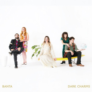Dark Charms - Banta